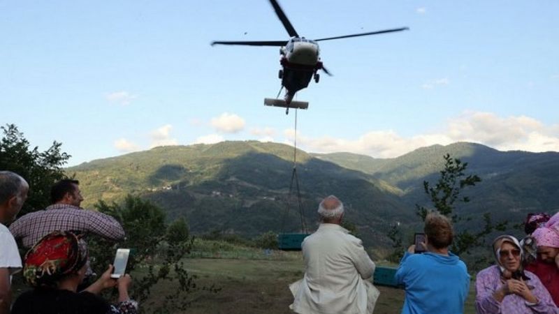 Selde elektriksiz kalan köyler, mobil jeneratörle aydınlanıyor
