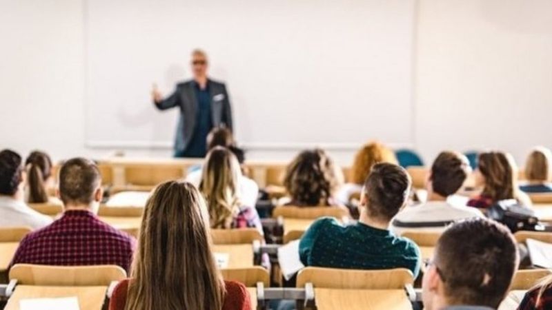 Üniversiteler açılacak mı, ne zaman açılacak? Üniversiteliler bu haberi bekliyor!