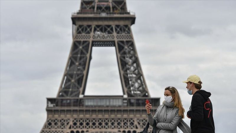 Fransa'da son 24 saatte 28 bin 114 yeni vaka