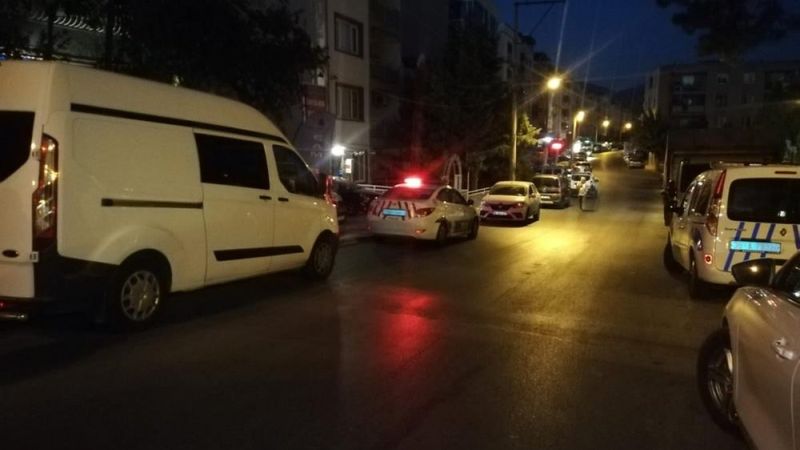 İzmir’de fenalık geçiren anne öldü, oğlu gözaltına alındı