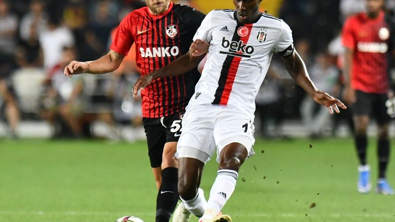 Atiba Hutchinson: Normal oyunumuzu oynayamadık