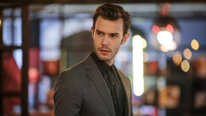 Baht Oyunu'nun Bora'sı Aytaç Şaşmaz hakkındaki gerçekler şaşırttı! Meğer o da bunlara inanıyormuş...