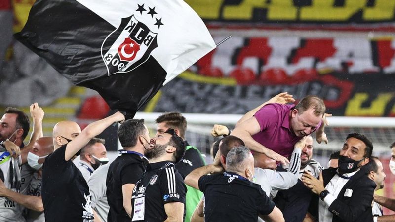 Beşiktaş'ın rakipleri belli oluyor! Şampiyonlar Ligi kura çekimi saat kaçta, hangi kanalda?