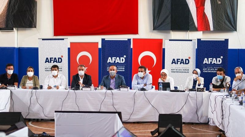 Mevlüt Çavuşoğlu Yangın Sonrası Koordinasyon Toplantısı düzenledi