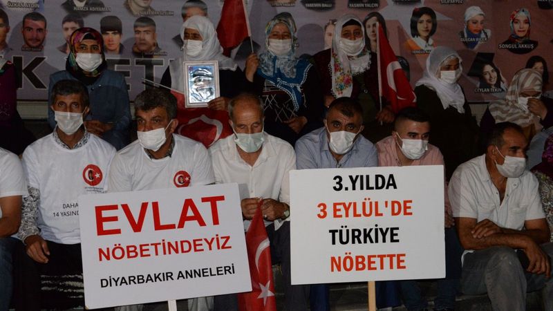 Evlat nöbetindeki aileler 3 Eylül'de herkesten destek bekliyor