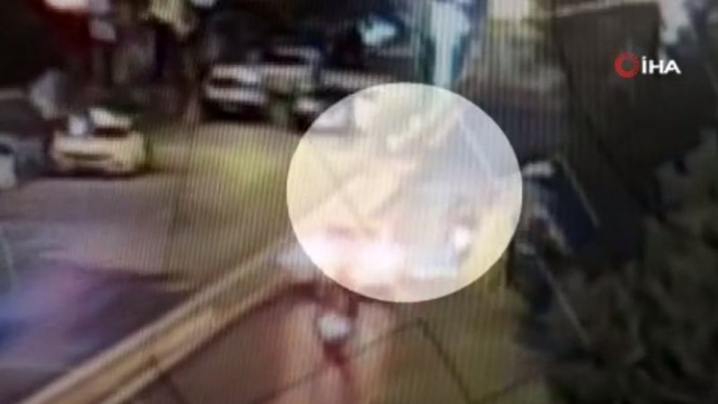 Bağcılar'da alkollü sürücü motosiklete çarptı