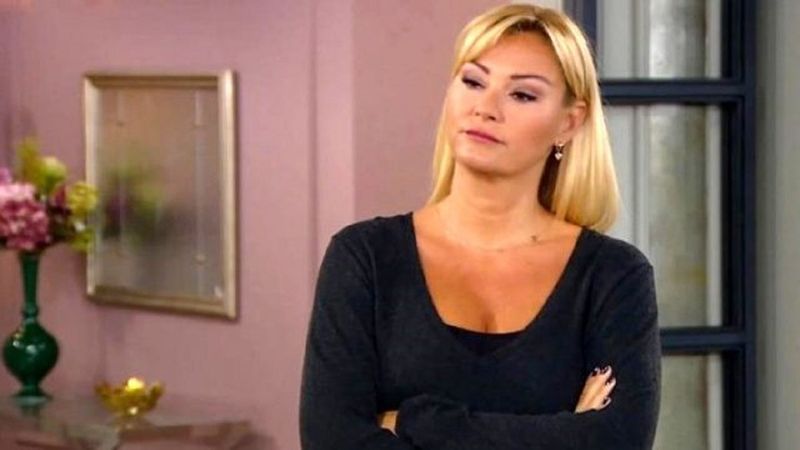 Pınar Altuğ arkadaşını yine unutmadı! Vatan Şaşmaz'ı ölüm yıl dönümünde andı: 'Özlüyorum'