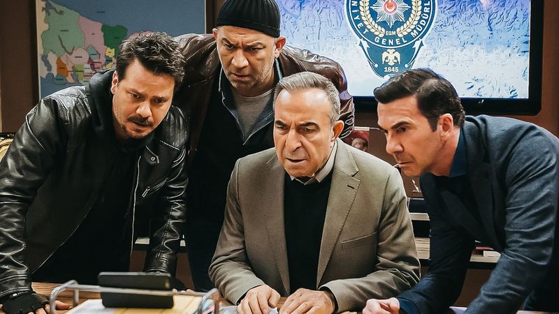 Arka Sokaklar dizisinden kimler ayrıldı, kimler kadroya dahil oldu? Yeni sezon başlıyor..