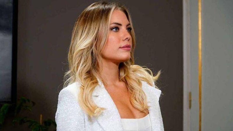 Eda Ece 'Yasak Elma'nın' setinden paylaştı: O bana emanet..