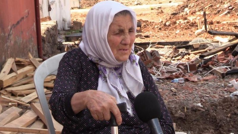 Isparta'da evi yanan kadın için seferber oldular