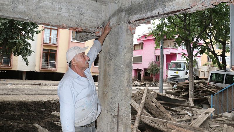 Bozkurt'taki sel mağduru: Ormanlardan görülmedik bir su geldi