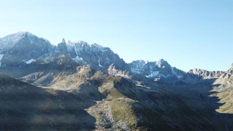 Rize'de yüksek kesimlere kar yağdı