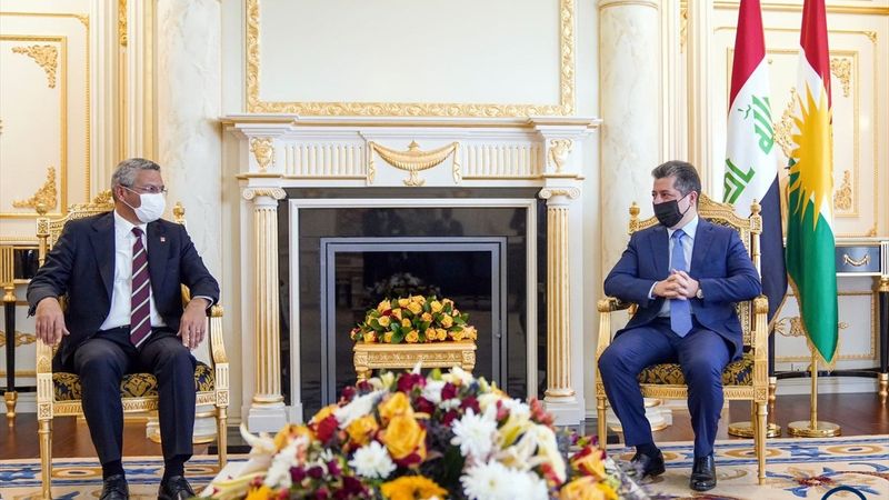 Barzani ile görüşen CHP'ye Türk bayrağı tepkisi