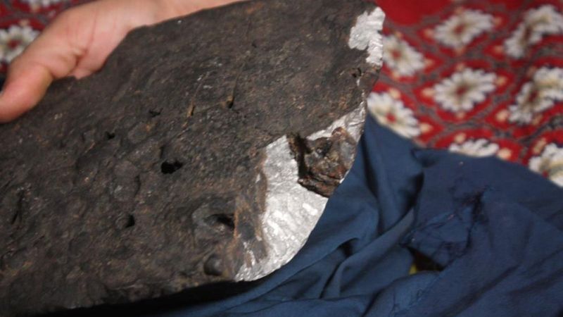 Diyarbakır'da aldığı ithal kömürden göktaşı çıktı