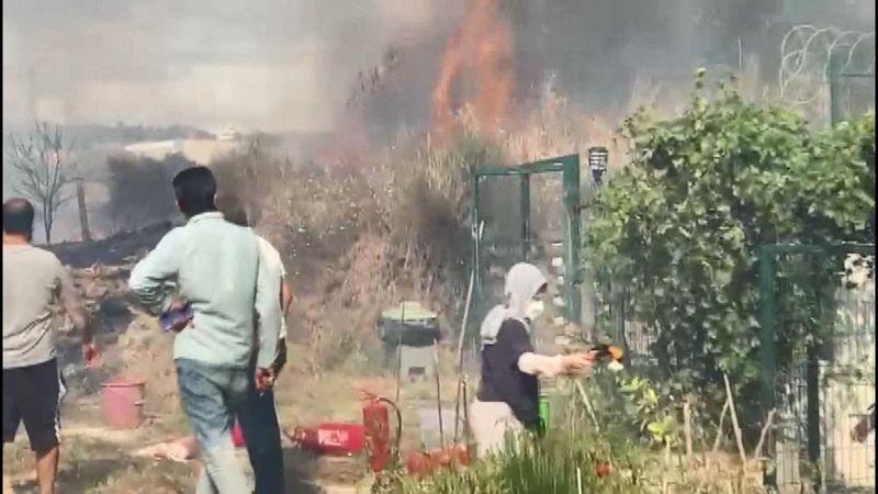 Büyükçekmece'de çıkan yangın 2 saatte kontrol altına alındı