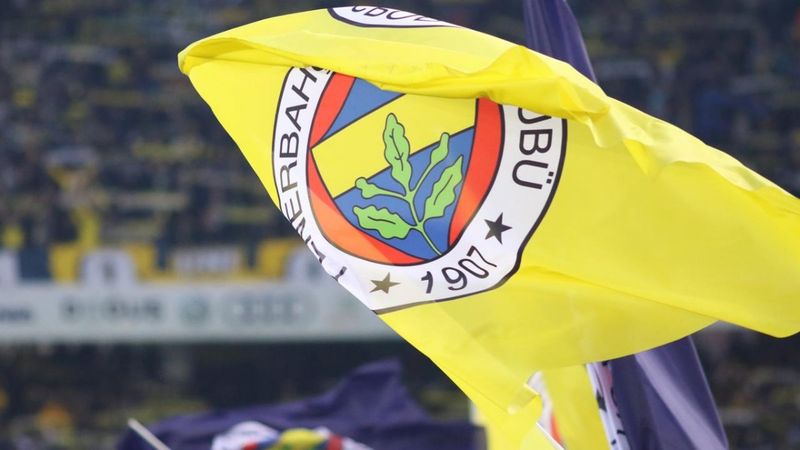 Fenerbahçeliler müjde! O futbolcunun lisansı çıktı...