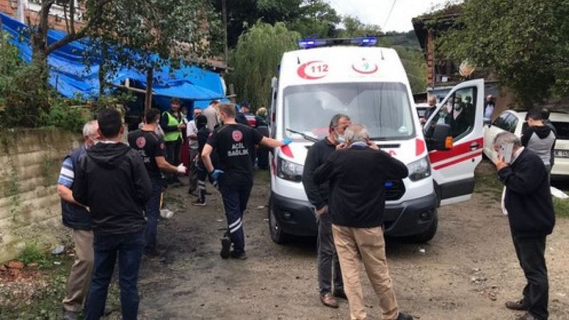 Bartın'da taziye evinde balkon çöktü: 13 yaralı