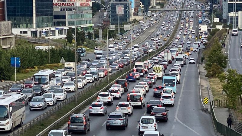 İstanbul'da haftanın ilk iş günü