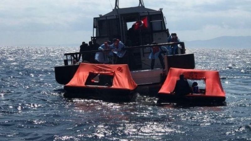 İzmir açıklarında 184 düzensiz göçmen kurtarıldı