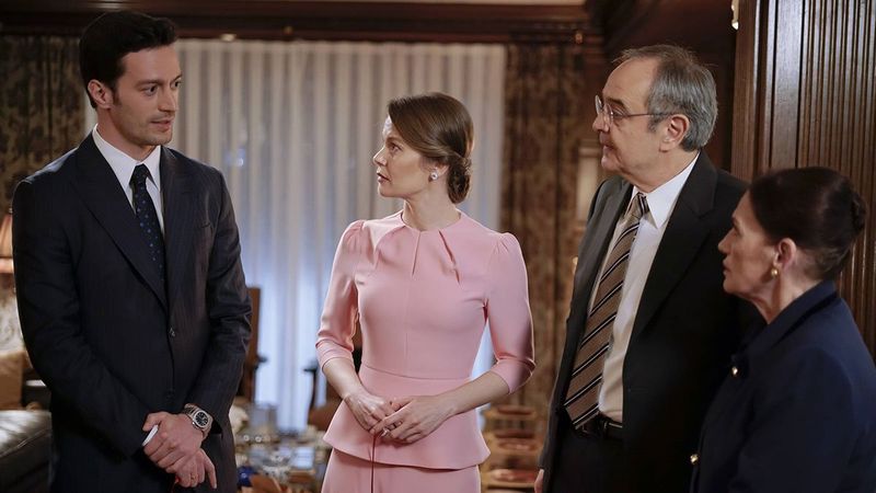 Camdaki Kız 11. bölüm 2. fragmanı yayınlandı: Muzo veda mı ediyor?