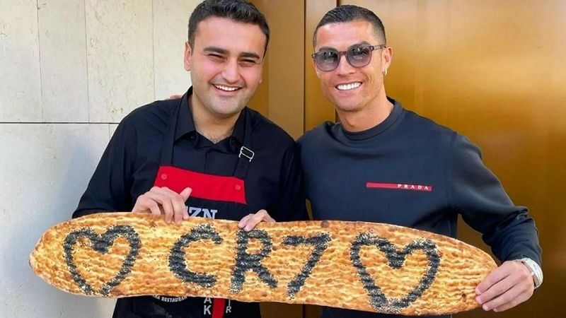 CZN Burak'a Cristiano Ronaldo'dan büyük teklif! Ortak mı oluyorlar?
