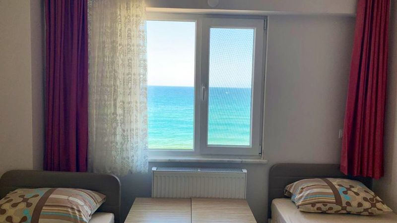 Mehmet Kasapoğlu'ndan Engin Özkoç'a KYK yurdu yanıtı