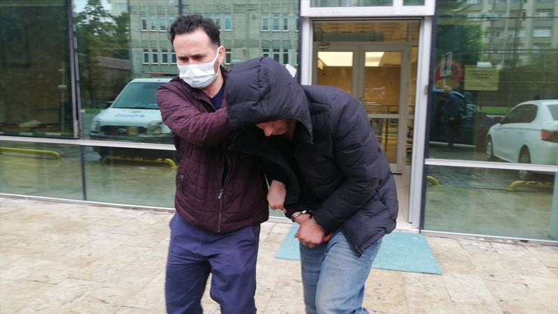 Samsun'da ev taşladı, gözaltındayken Atatürk’e hakaret etti