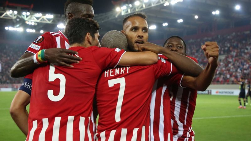 Olympiakos Antwerp'i 2-1 yendi