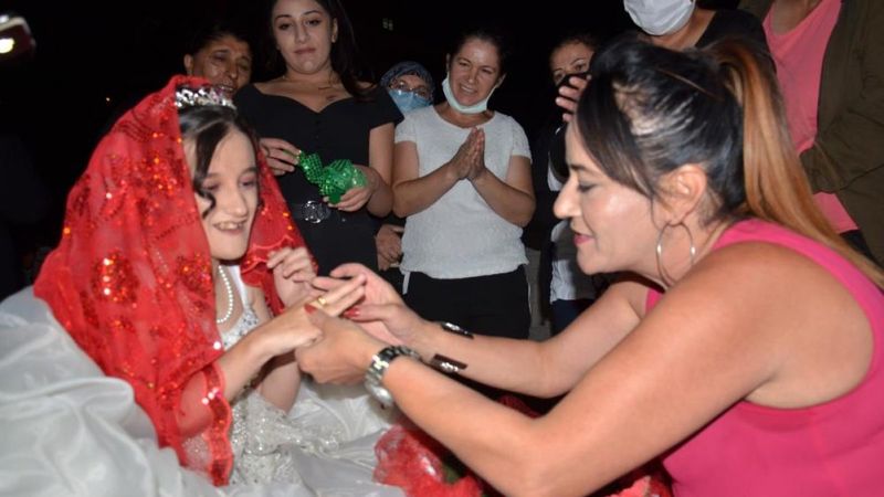 Kahramanmaraş'ta engelli genç kızın hayalini annesi gerçekleştirdi