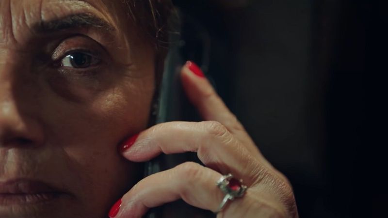 Camdaki Kız 12. bölüm fragmanı: 'Ben senin annen değilim!'