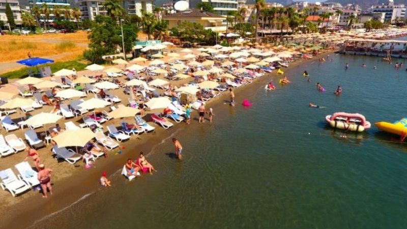 Marmarisli turizmciler, İngiliz turistleri dört gözle bekliyor