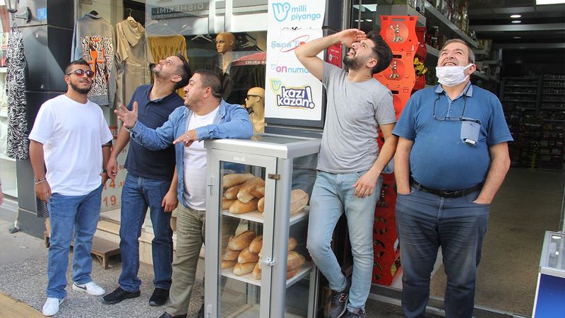 Sinopluları ayağa kaldıran hava saldırısı alarmı