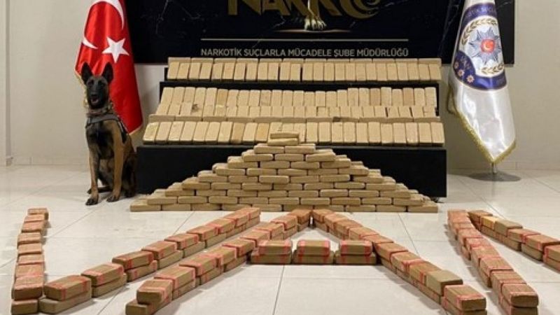 Van’da 217 kilo uyuşturucuyu hassas burun Irmak yakaladı