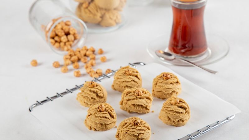 Saray mutfağından gelen lezzet: Leblebi helvası tarifi...