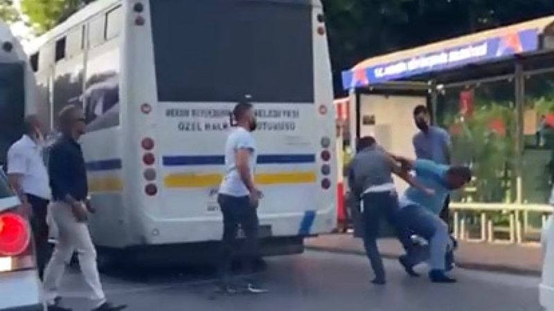 Mersin'de şoförlerin yolcu kapma kavgası