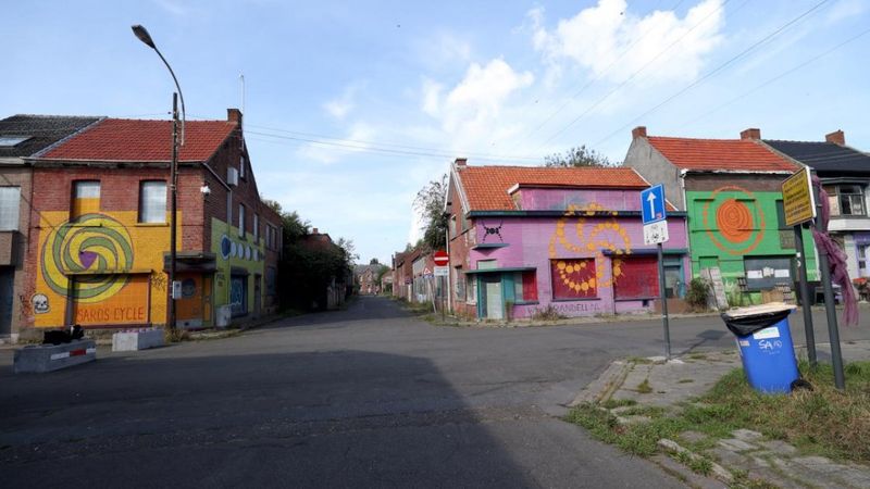 Belçika'nın hayalet kasabası Doel'de 20 kişi yaşıyor