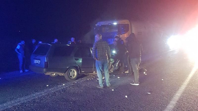 Balıkesir'de feci kaza: Nişanlı çift öldü