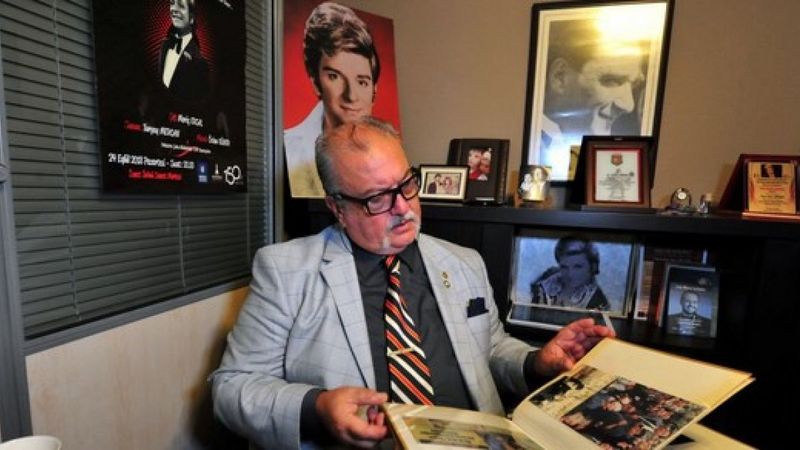 Zeki Müren'in yeğenleri: Dayımıza anıt mezar sözü tutulmadı