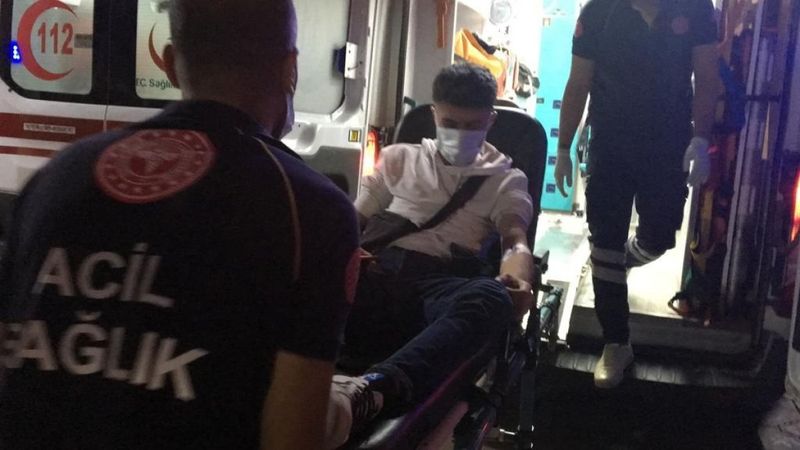 Adıyaman'da öğrencileri taşıyan minibüs devrildi: 10 yaralı