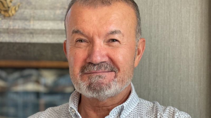 Muzaffer Seçim Toklu'nun otobiyografik anlatısı: Sana Geldim İstanbul