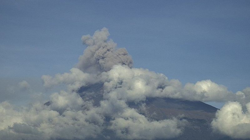 Meksika’daki Popocatepetl Yanardağı'nda iki kez patlama gerçekleşti