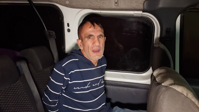 Adana'da tornavidayla pilavcıya giren hırsız yakalanınca yiyecek arıyordum dedi