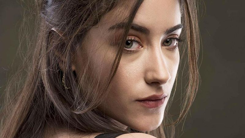 Hazal Kaya itirafları ile gündem oldu: Arada intihar ediyorum!