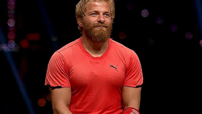 İsmail Balaban'ın aşk acısı kısa sürdü! Survivor yıldızı ile el ele