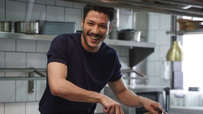 Aşk 101'in Kerem'i Kubilay Aka'nın açıklamaları şoke etti! Sosyal medya Miray Daner'in tarafında