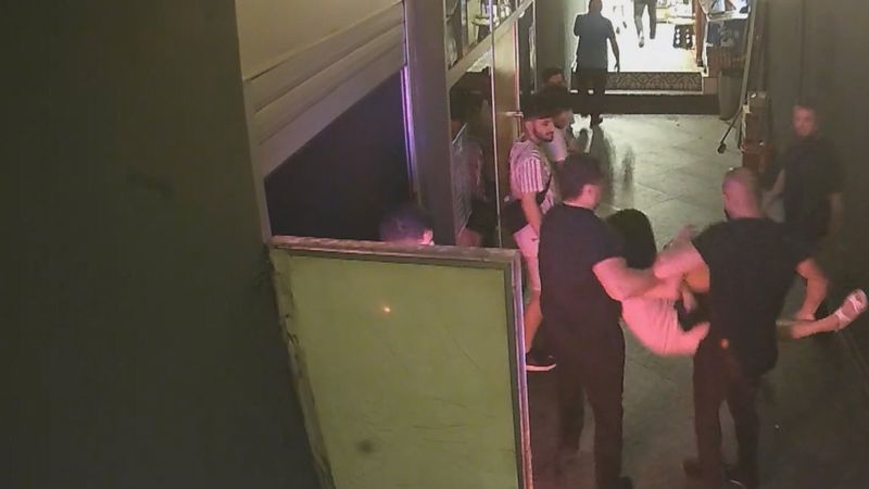 Beyoğlu'nda güvenlik görevlisinin parmağını koparan kadına 4,5 yıla kadar hapis istemi