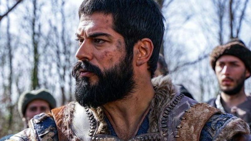 Burak Özçivit'ten heyecanlandıran paylaşım! O isim Kuruluş Osman'a geri dönüyor...