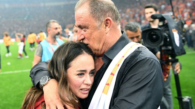 Fatih Terim'i yıkan haber! Hamile olan Merve Terim...