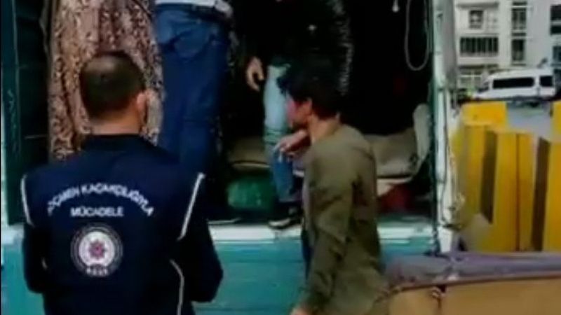 Malatya'da Afgan uyruklu 14 kaçak göçmen yakalandı