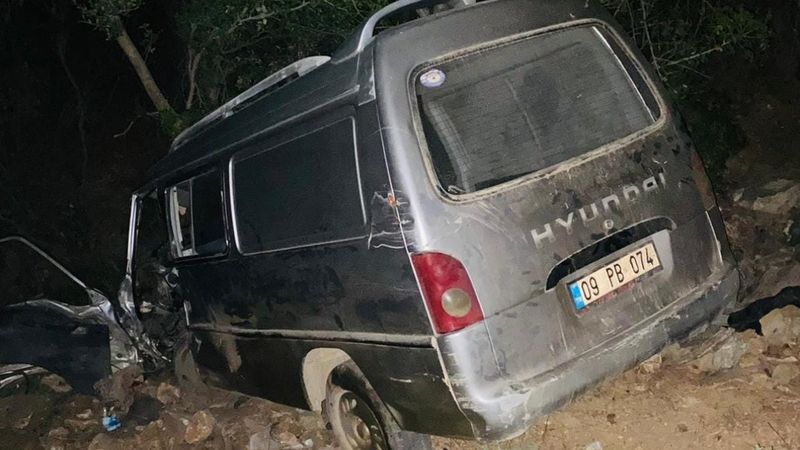 Muğla'da iki otomobil çarpıştı: 1 ölü